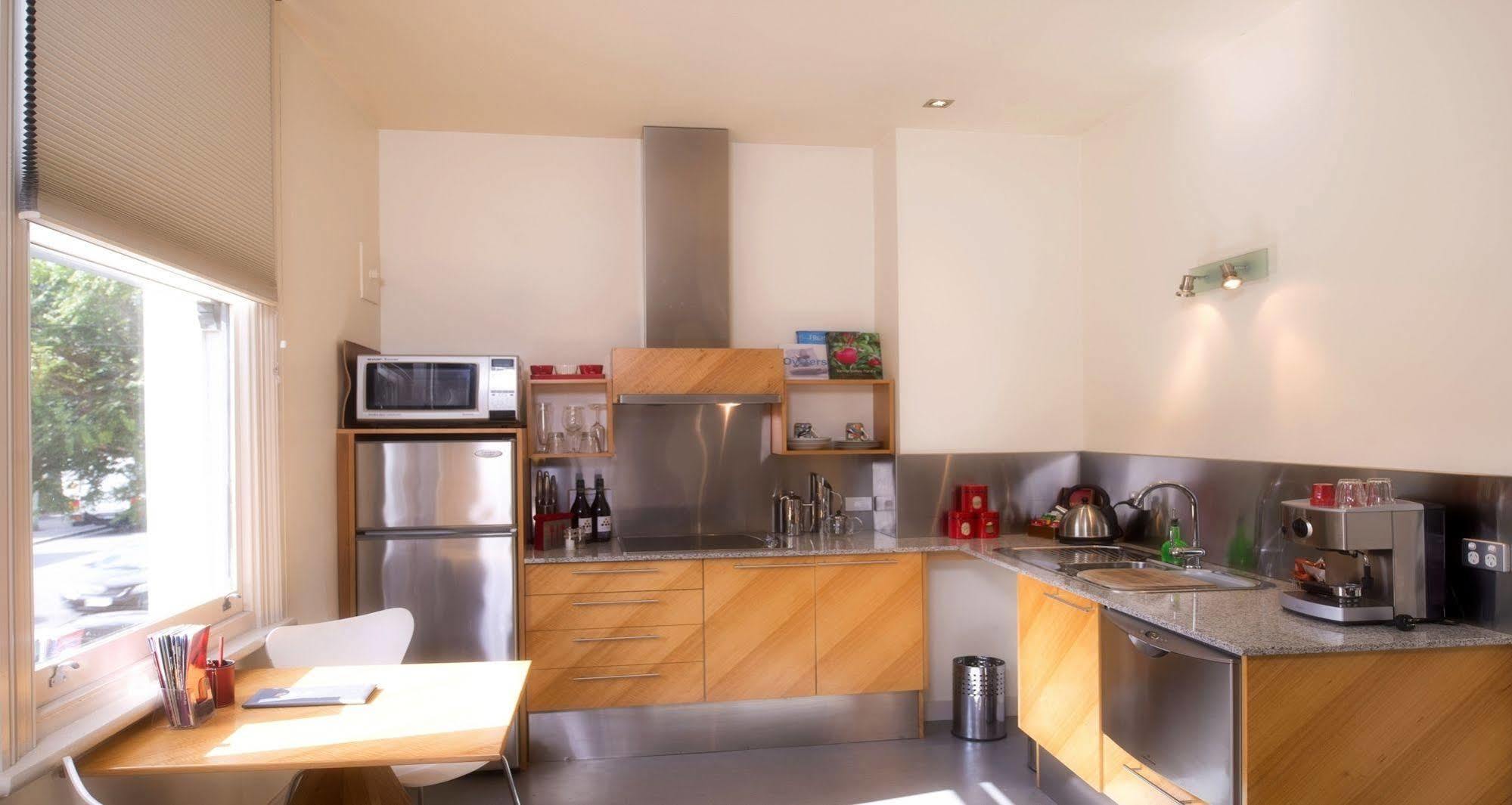 Twofourtwo Boutique Apartments Launceston Eksteriør bilde
