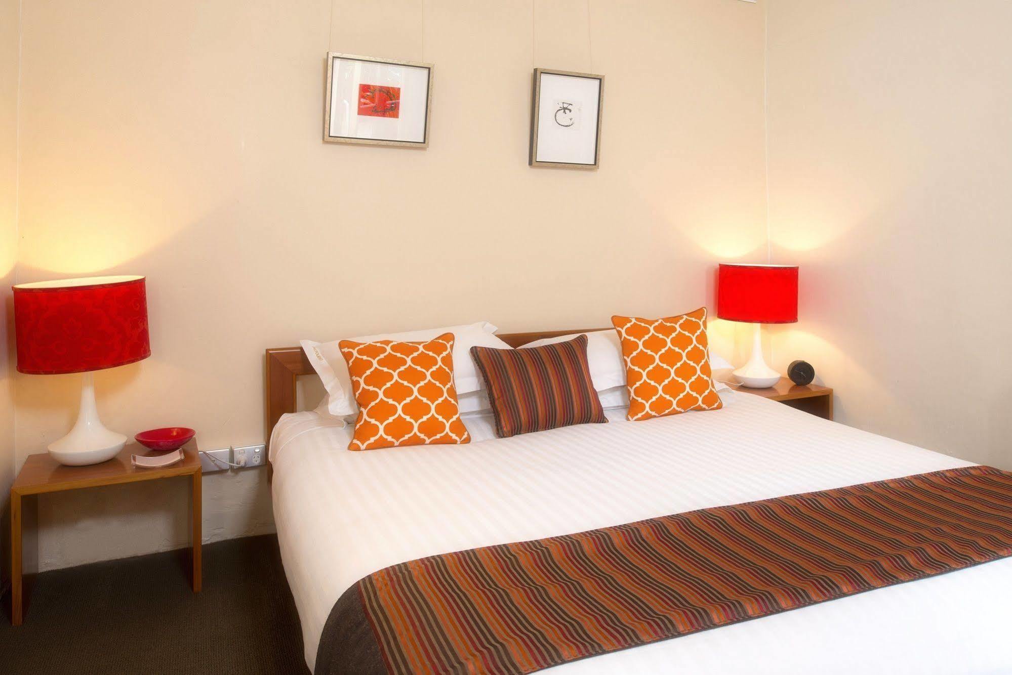 Twofourtwo Boutique Apartments Launceston Eksteriør bilde