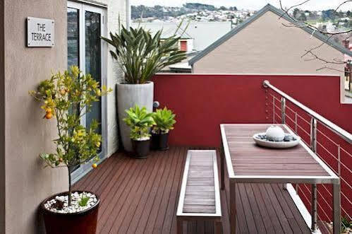 Twofourtwo Boutique Apartments Launceston Eksteriør bilde